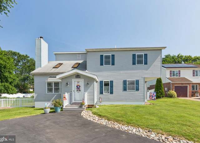 Property at 9804 Avalon Pl, Philadelphia, PA 19114, 4 beds, 2.5 baths