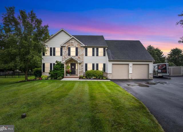 Property at 204 Encampment Ct, Spring Grove, PA 17362, 4 beds, 2.5 baths