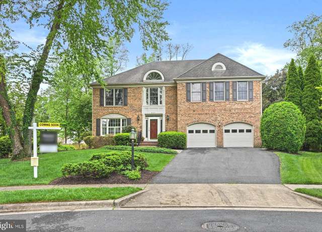 Property at 431 West Ct NW, Vienna, VA 22180, 4 beds, 4.5 baths
