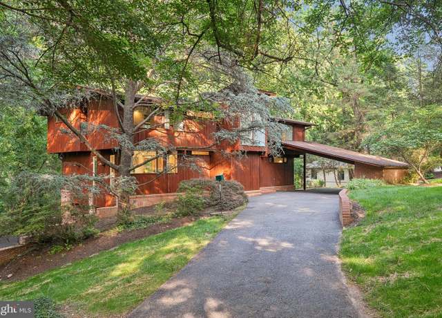 Property at 1330 Potomac School Rd, Mclean, VA 22101, 6 beds, 3 baths