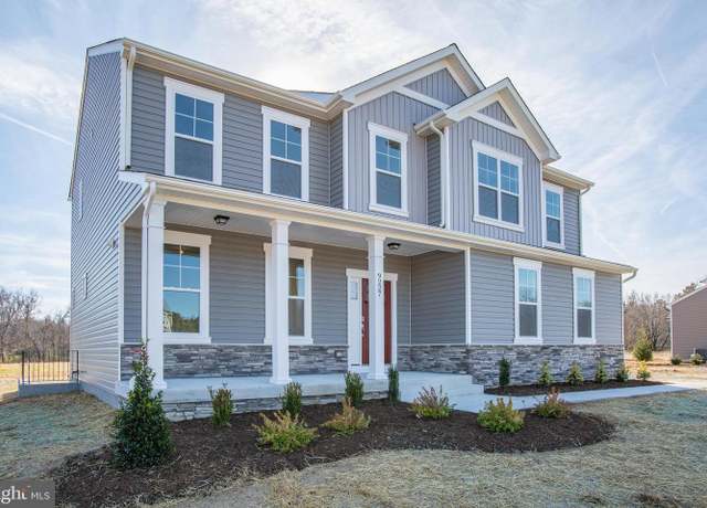 Property at 2107 Warrenton Rd, Fredericksburg, VA 22406, 4 beds, 2.5 baths