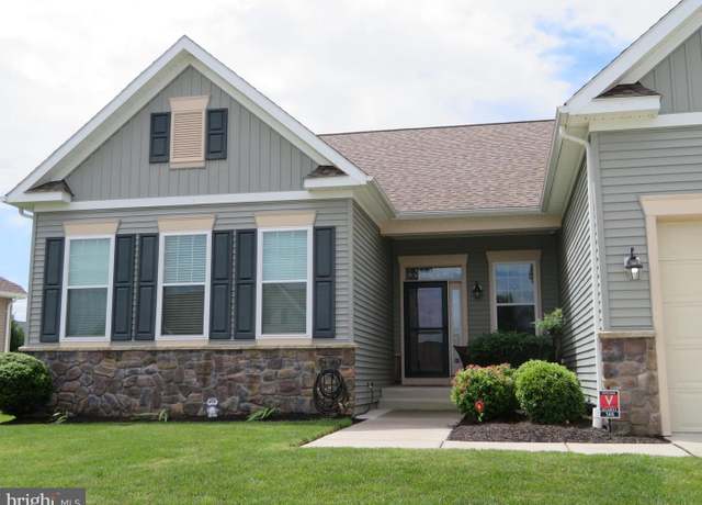 Property at 146 Serpentine Way, Martinsburg, WV 25405, 4 beds, 3 baths