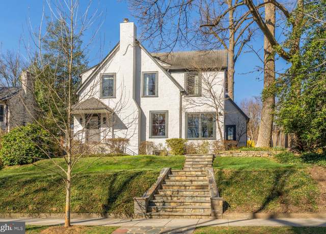 Property at 3030 44th St NW, Washington, DC 20016, 5 beds, 3.5 baths