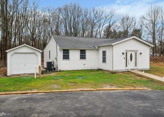 Property at 2914 Frazer Rd, Newark, DE 19702, 4 beds, 2 baths