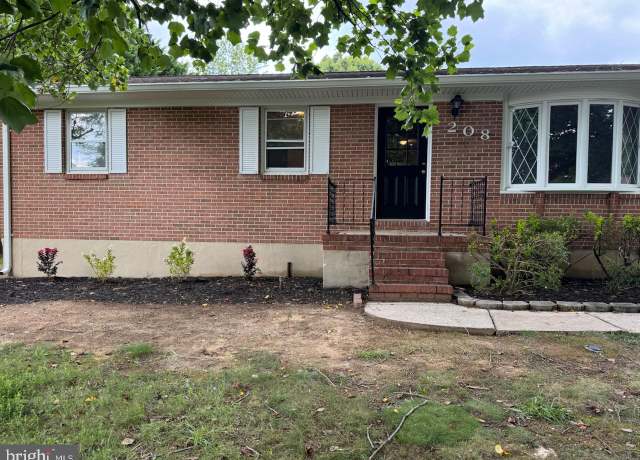 Property at 208 Magothy Beach Rd, Pasadena, MD 21122, 3 beds, 2 baths