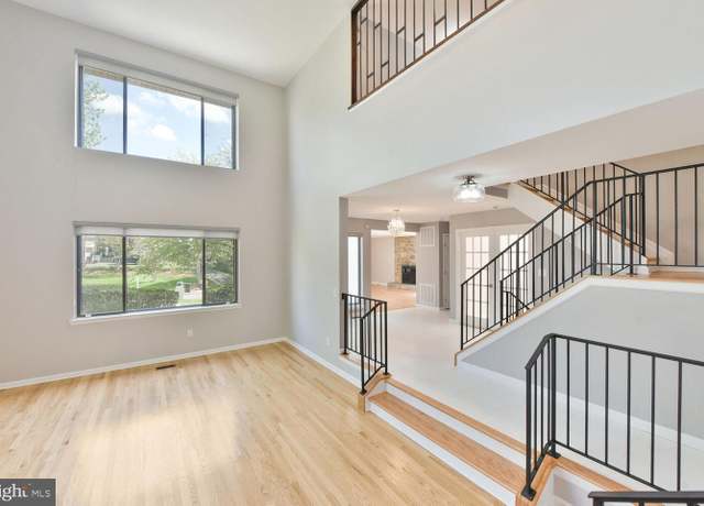 Property at 9912 Conestoga Way, Potomac, MD 20854, 4 beds, 4.5 baths