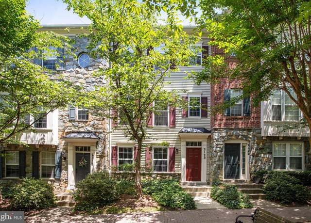 Property at 2120 Darcy Green Pl, Silver Spring, MD 20910, 3 beds, 2.5 baths