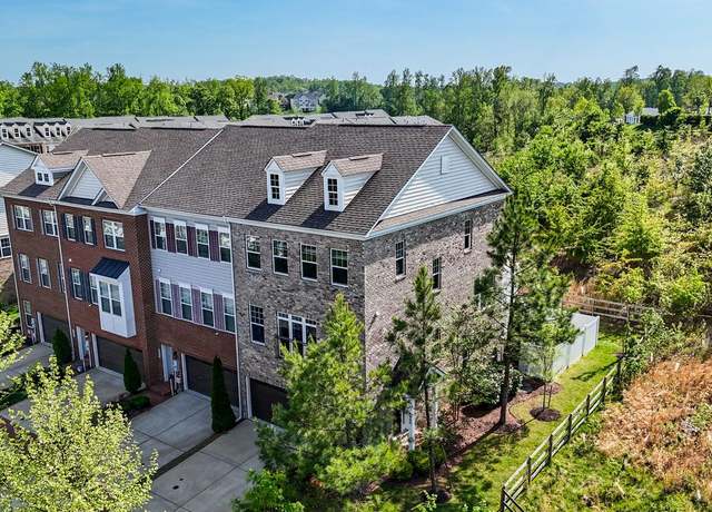 Property at 2805 Medstead Ln, Upper Marlboro, MD 20774, 3 beds, 3.5 baths