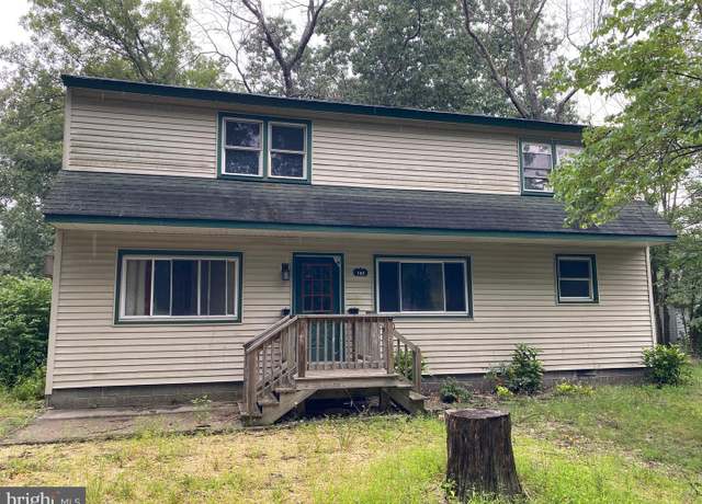 Property at 105 Cloverdale Ln, Williamstown, NJ 08094, 4 beds, 1.5 baths