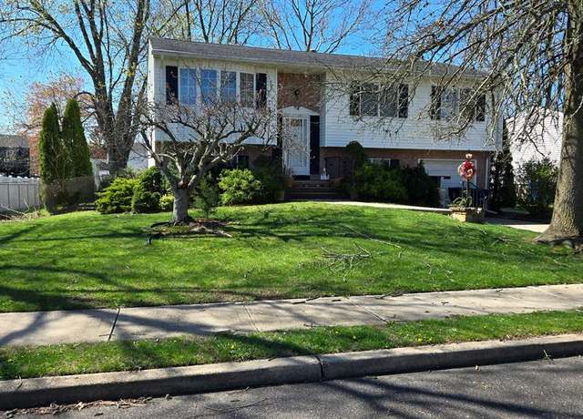 Property at 8 Durham Ter, Mount Holly, NJ 08060, 4 beds, 1.5 baths