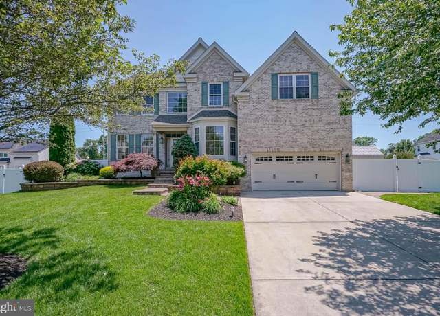Property at 30 Candlewood Rd, Williamstown, NJ 08094, 4 beds, 2.5 baths