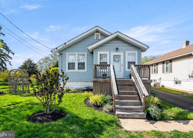 Property at 1332 Plum St, Upper Chichester, PA 19061, 2 beds, 1.5 baths