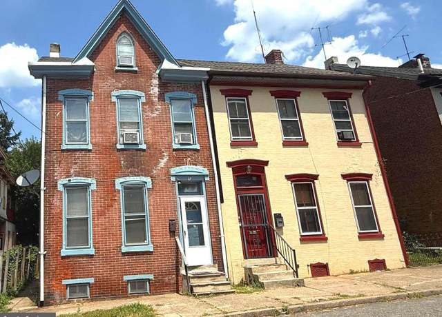 Property at 351 Chestnut St, Pottstown, PA 19464, 4 beds, 2 baths