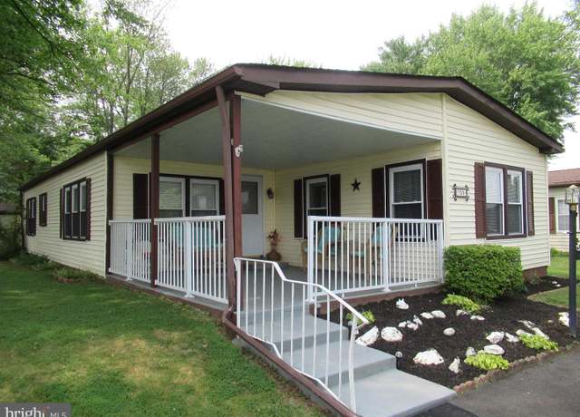 Property at 739 Dogwood Dr, North Wales, PA 19454, 2 beds, 2 baths