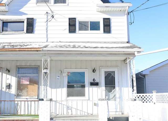Property at 6 S Spruce St, Mount Carmel, PA 17851, 4 beds, 1 bath