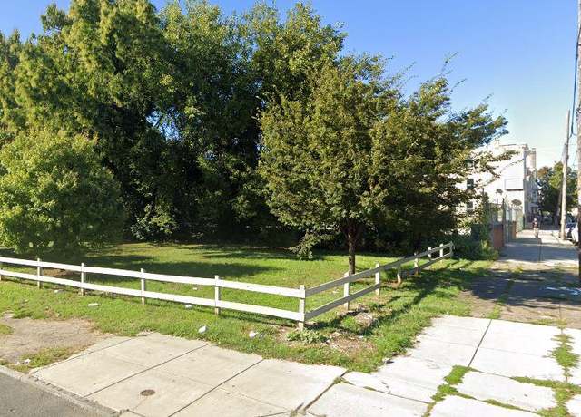 Property at 2701 W York St, Philadelphia, PA 19132