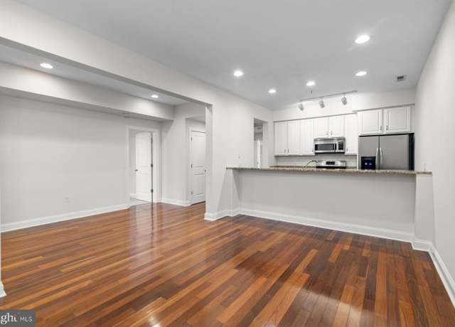Property at 249-51 N 2nd St Unit 2R, Philadelphia, PA 19106, 2 beds, 2 baths
