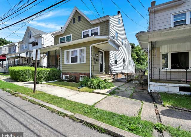 Property at 35 S Center St, Frackville, PA 17931, 4 beds, 1.5 baths