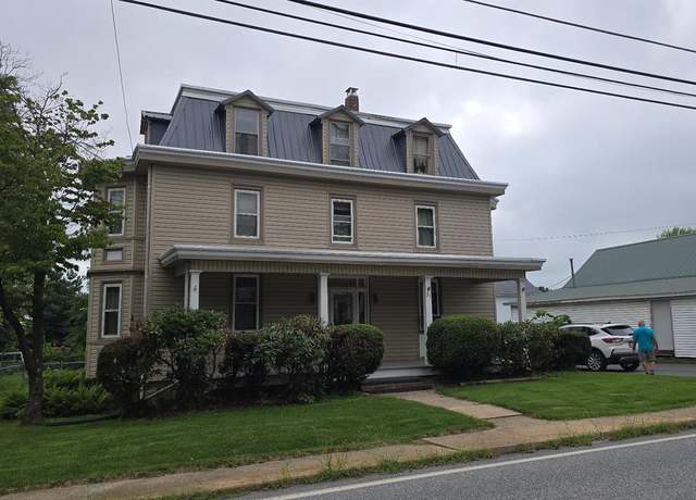 Property at 31 N Market St, Fawn Grove, PA 17321, 5 beds, 1.5 baths