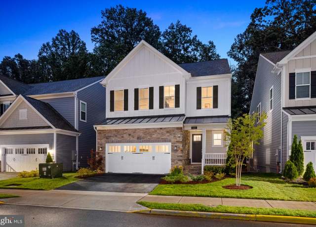 Property at 4615 Wood Glen Rd, Fairfax, VA 22032, 5 beds, 4.5 baths