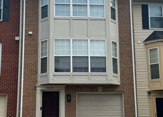 Property at 9229 Jessica Dr, Manassas Park, VA 20111, 3 beds, 2.5 baths