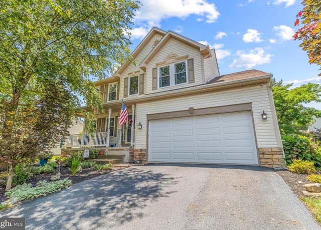 Property at 71 Spyglass Hill Dr, Charles Town, WV 25414, 4 beds, 2.5 baths