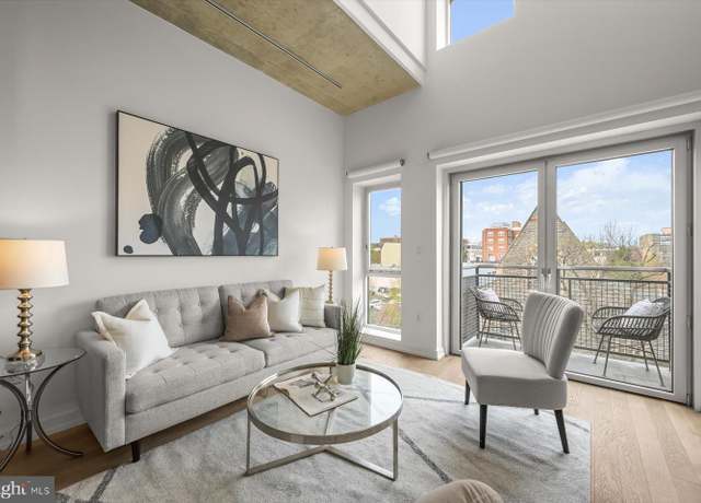 Property at 1515 15th St NW #412, Washington, DC 20005, 1 bed, 1.5 baths