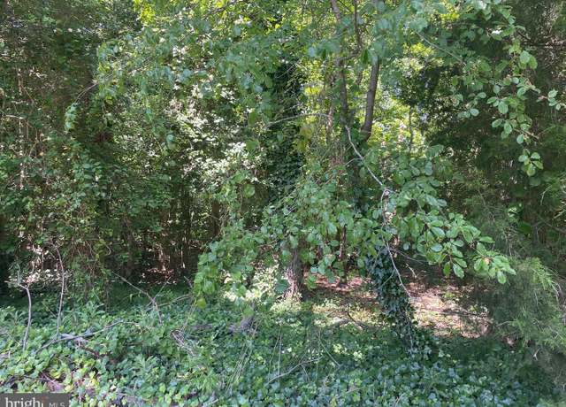Property at 1209 Poplar Ave, Shady Side, MD 20764