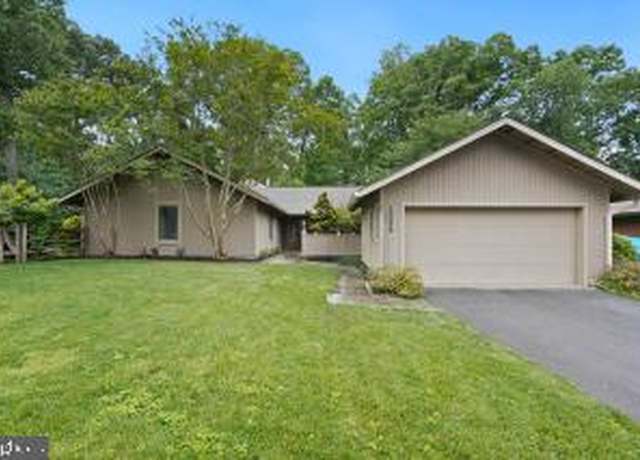 Property at 19536 Gallatin Ct, Montgomery Village, MD 20886, 3 beds, 2 baths