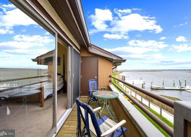 Property at 14 Genoa Ct, Ocean City, NJ 08226, 2 beds, 2.5 baths
