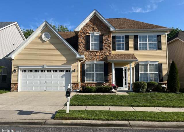 Property at 727 Weatherby Dr, Deptford, NJ 08096, 2 beds, 3 baths