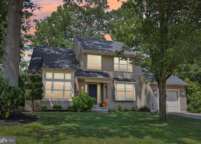 Property at 204 Creek Dr, Glassboro, NJ 08028, 3 beds, 2.5 baths