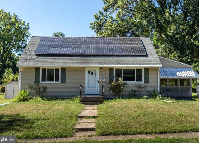 Property at 250 Lacy Ave, Hamilton, NJ 08610, 3 beds, 1.5 baths