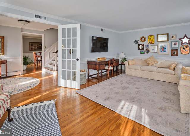 Property at 3889 Robin Rd, Furlong, PA 18925, 4 beds, 2.5 baths