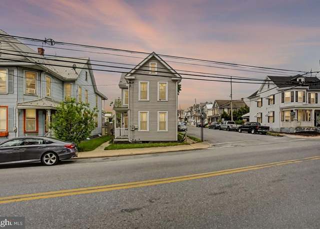 Property at 155 Franklin St N, Chambersburg, PA 17201, 3 beds, 2 baths