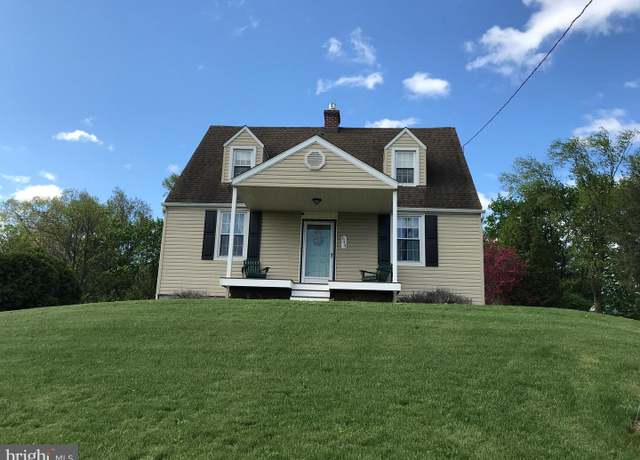 Property at 544 E Kercher Ave, Lebanon, PA 17046, 2 beds, 2 baths