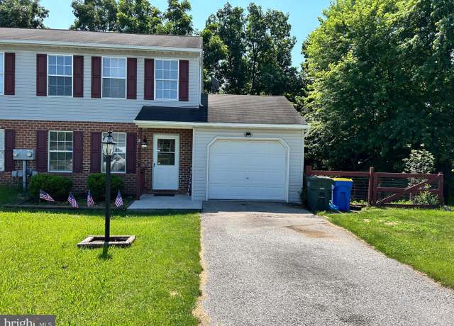 Property at 2029 Wyatt Cir, Dover, PA 17315, 3 beds, 1.5 baths
