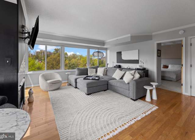 Property at 3101 N Hampton Dr #504, Alexandria, VA 22302, 2 beds, 2 baths