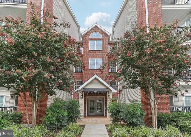 Property at 3307 Wyndham Cir #4159, Alexandria, VA 22302, 1 bed, 1 bath