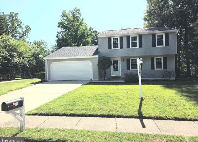 Property at 5039 Kenerson Dr, Fairfax, VA 22032, 3 beds, 3.5 baths