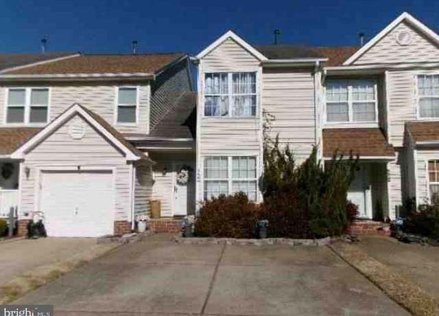 Property at 124 River Walk Ct, Hampton, VA 23669, 3 beds, 2 baths
