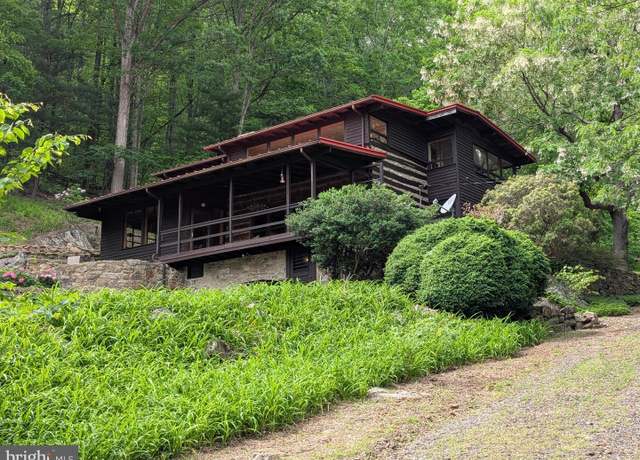 Property at 115 Oventop Mountain Ln, Sperryville, VA 22740, 3 beds, 2 baths