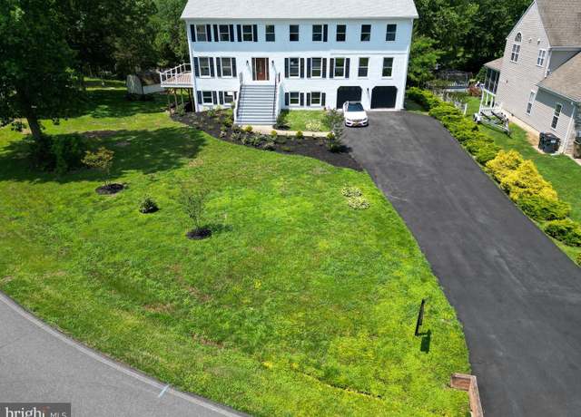 Property at 1002 Potomac Dr, Stafford, VA 22554, 6 beds, 4.5 baths