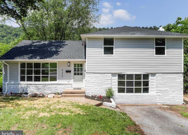 Property at 535 Harrison Ave, Berkeley Springs, WV 25411, 3 beds, 2 baths
