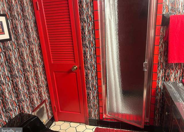 Property at 8300 Berkwood Ct, Baltimore, MD 21237, 3 beds, 2 baths