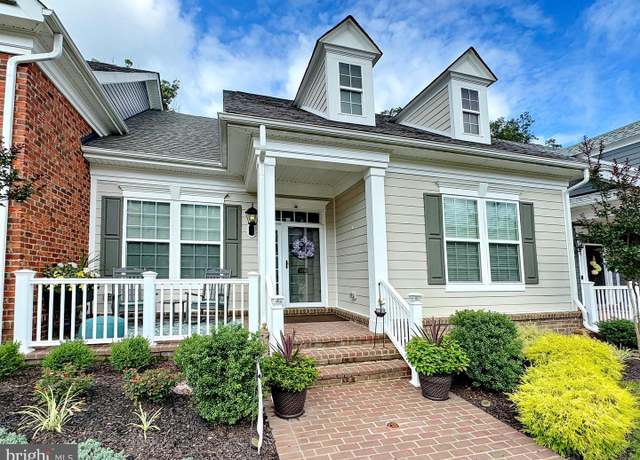 Property at 378 Buckeye Cir, La Plata, MD 20646, 3 beds, 3 baths