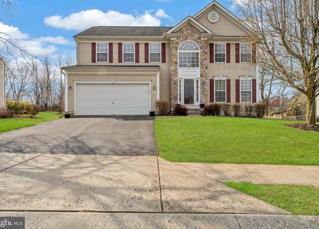 Property at 5660 Compton Ln, Eldersburg, MD 21784, 4 beds, 2.5 baths