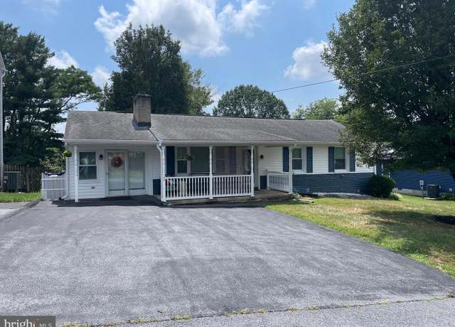 Property at 204 E H St, Brunswick, MD 21716, 3 beds, 2 baths