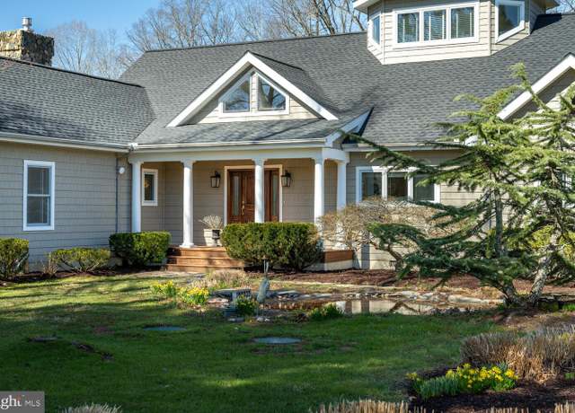 Property at 6780 Cookes Hope Rd, Easton, MD 21601, 4 beds, 3.5 baths