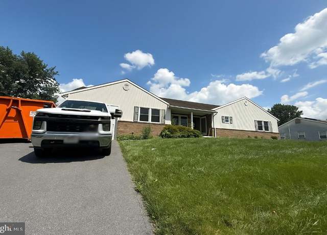 Property at 13929 Green Mountain Dr, Maugansville, MD 21767, 3 beds, 2 baths